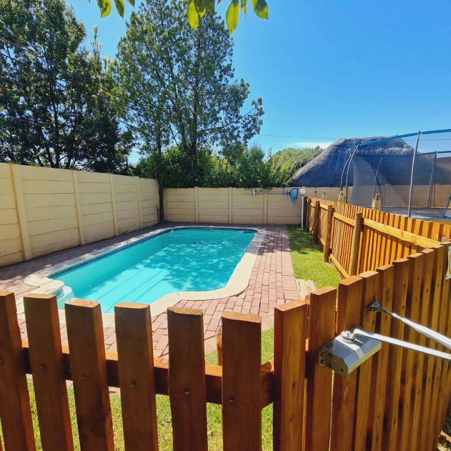 3 Bedroom Property for Sale in Universitas Free State